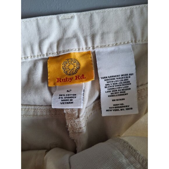 Ruby Rd Womens Capri Pants Size 12 Beige Beaded Pockets Preppy Classiccore - Picture 3 of 4